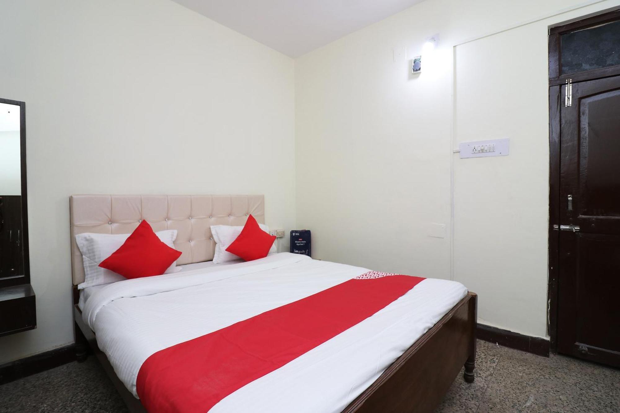 Hotel Shreya 布巴内什瓦尔 外观 照片