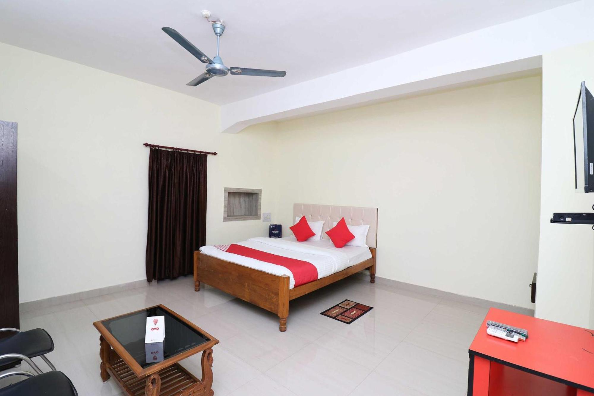 Hotel Shreya 布巴内什瓦尔 外观 照片